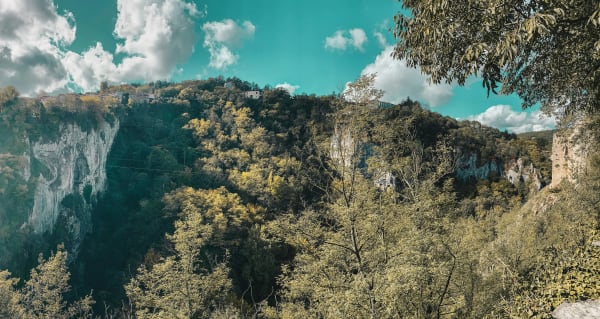 Pazin eSIM illustration