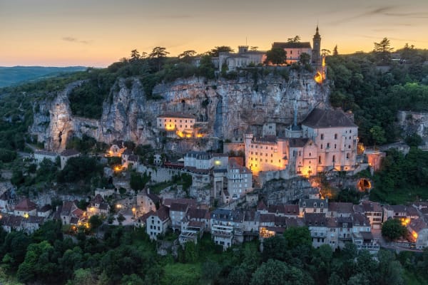 Rocamadour eSIM illustration