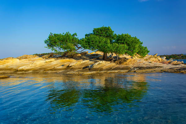 Halkidiki eSIM illustration