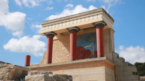 Knossos eSIM illustration