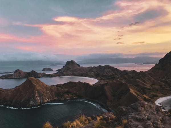 Labuan Bajo eSIM illustration
