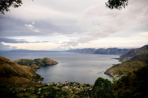 Lake Toba eSIM illustration