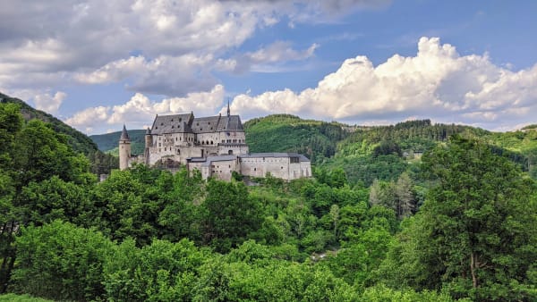 Vianden eSIM illustration