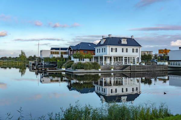Almere eSIM illustration