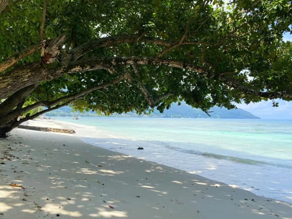 Beau Vallon eSIM illustration