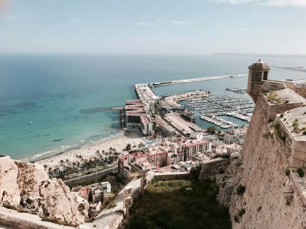 Alicante eSIM illustration