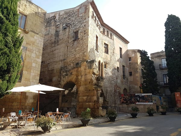 Tarragona eSIM illustration