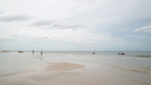 Hua Hin Beach eSIM illustration