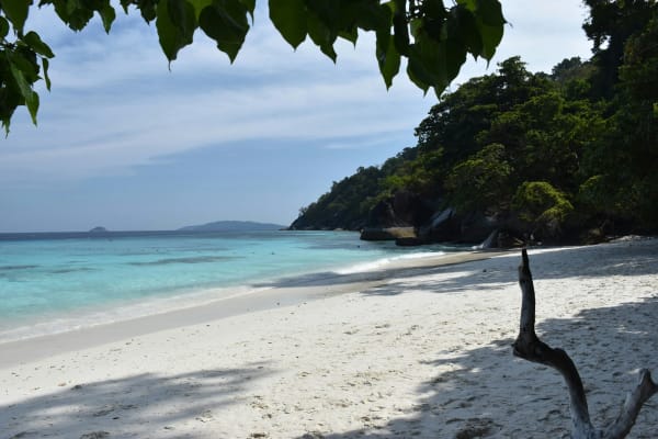 Similan Islands eSIM illustration