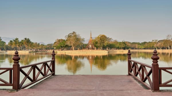 Sukhothai eSIM illustration