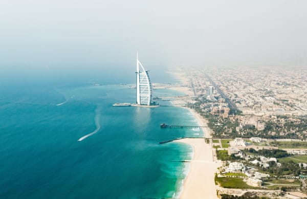 United Arab Emirates eSIM illustration