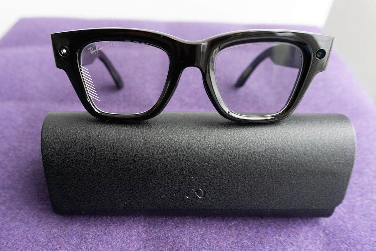 Meta's AI display glasses reportedly share intimate videos with human moderators
