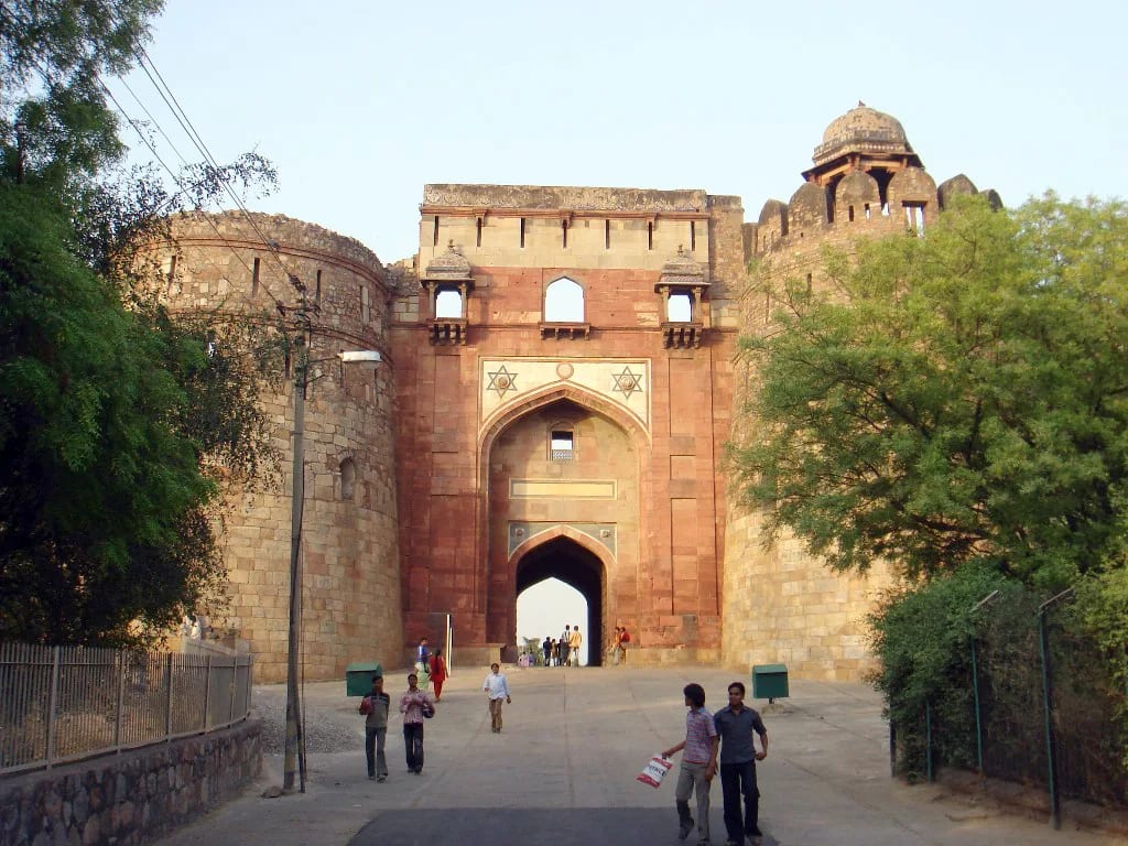 Purana Qila image 1