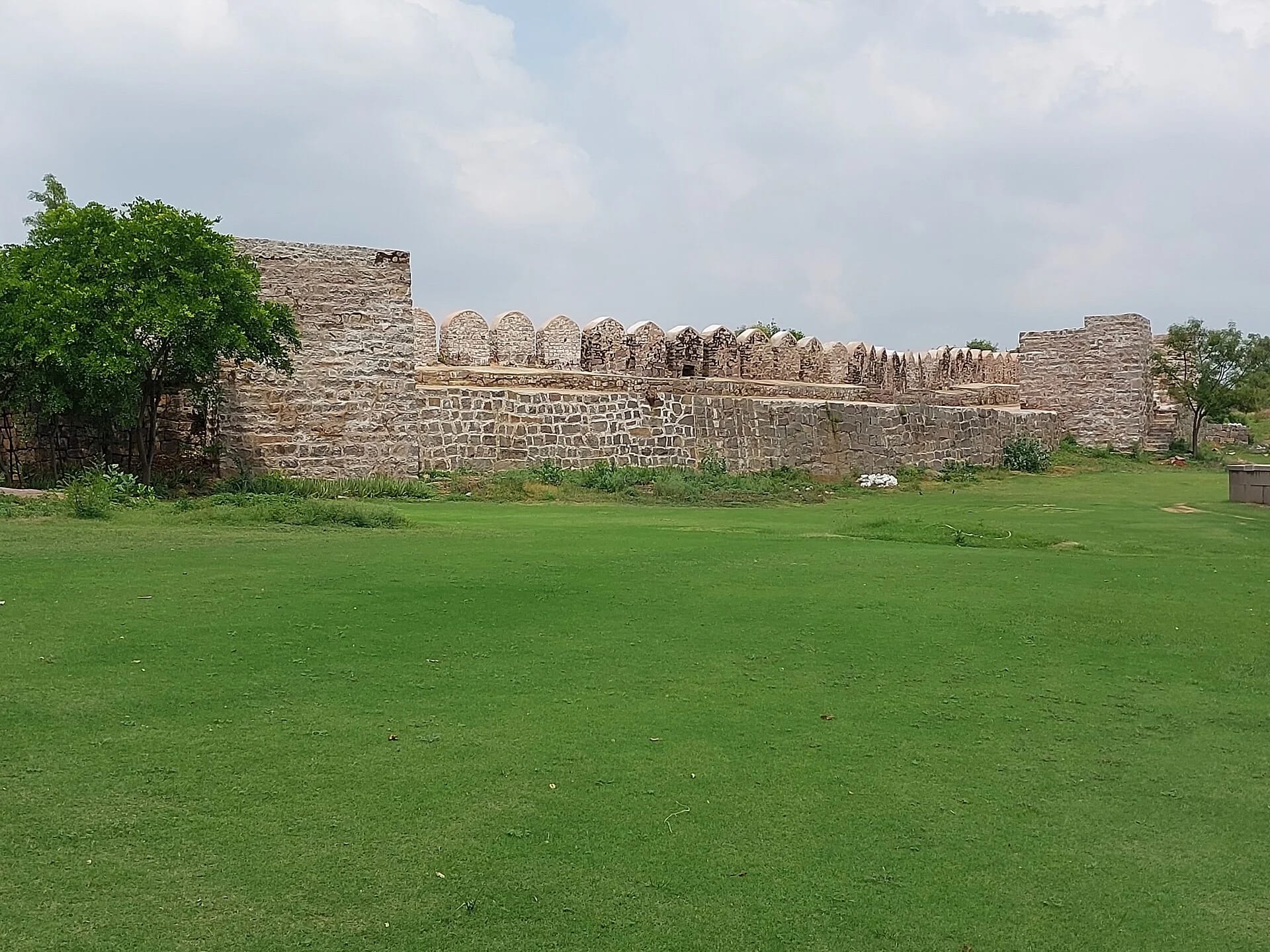 Naya Qila (New Fort) image 1