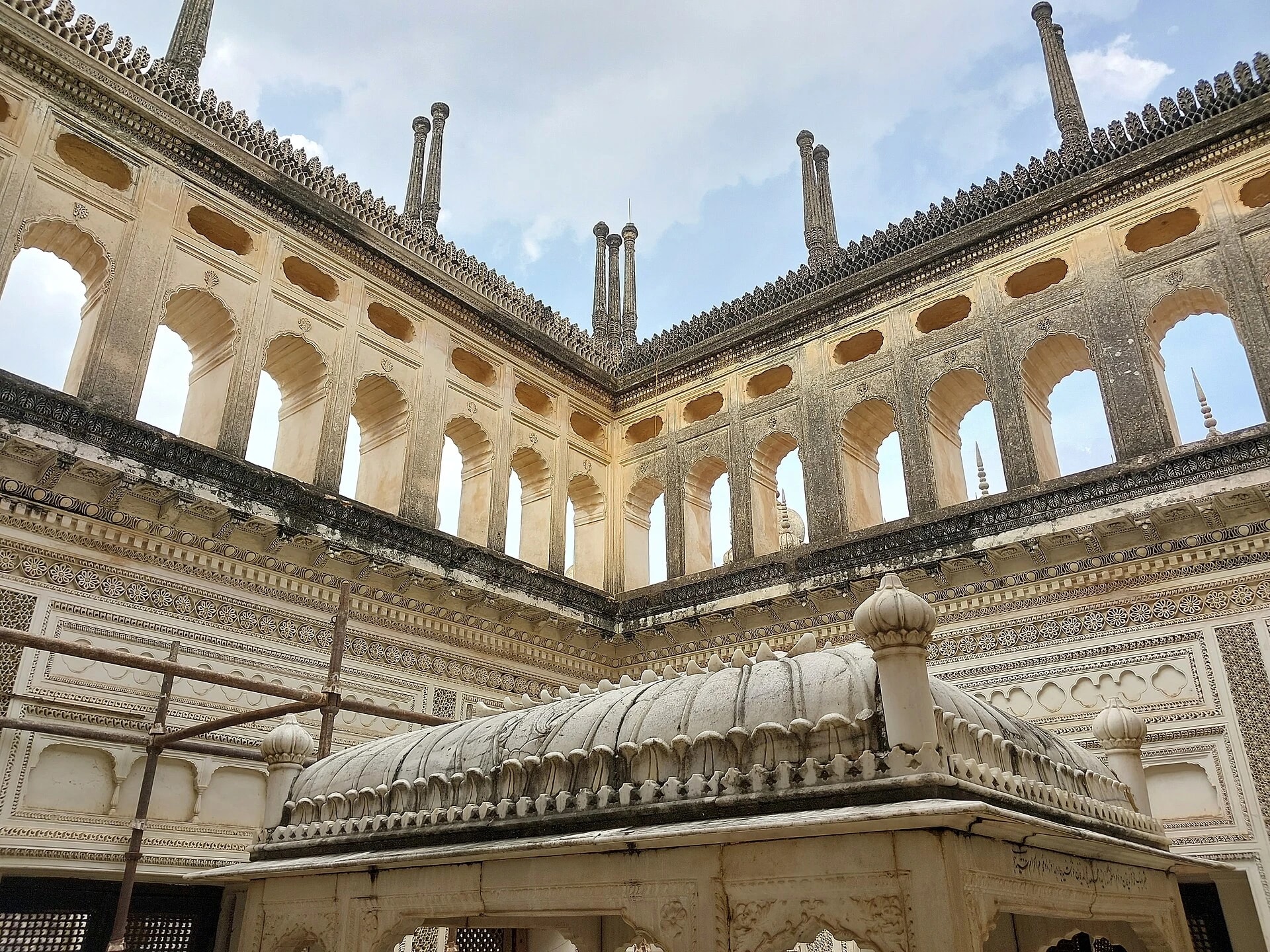 Paigah Tombs image 1