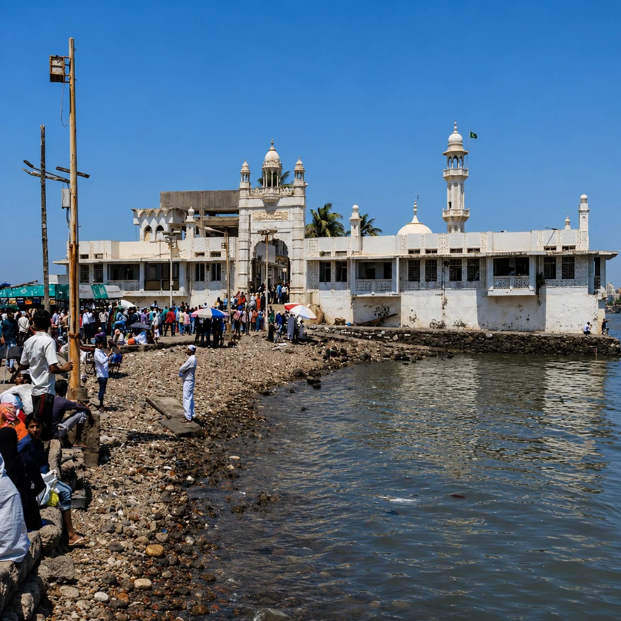 Haji Ali Dargah image 1