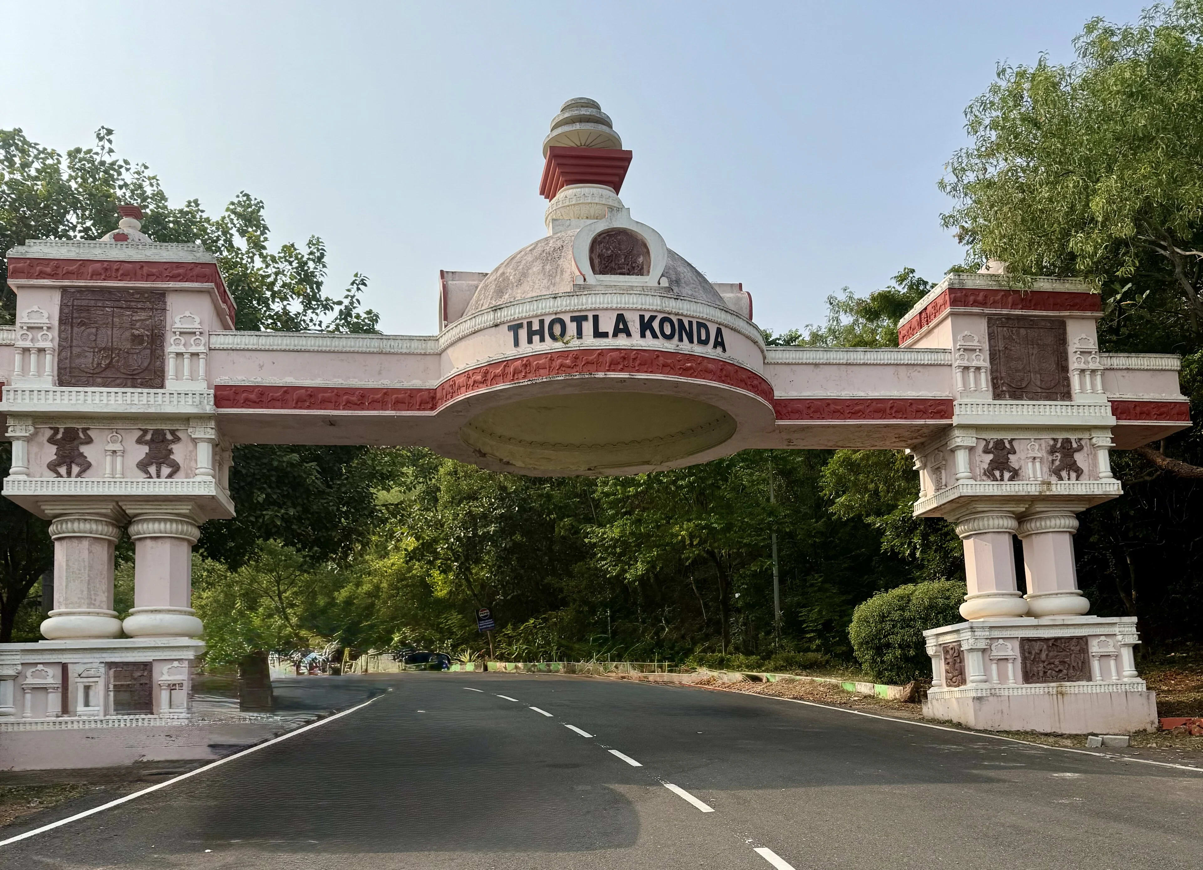 Thotlakonda Buddhist Complex image 1