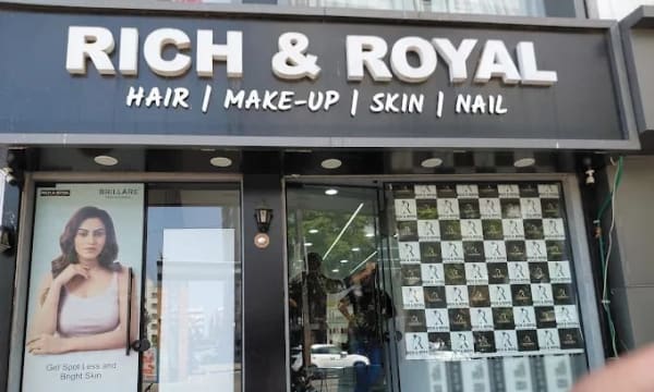 Rich & Royal