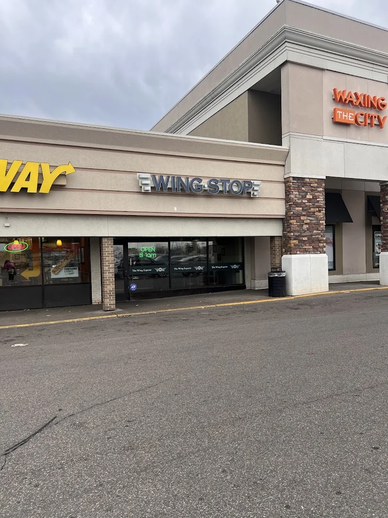 Wingstop food and storefront view at 2100 Snelling Ave #66C in Roseville, Minnesota