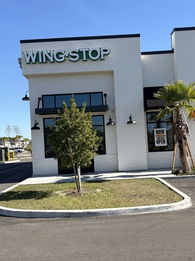 Wingstop food and storefront view at 1690 Jeremiah St Suite 115 in Middleburg, Florida