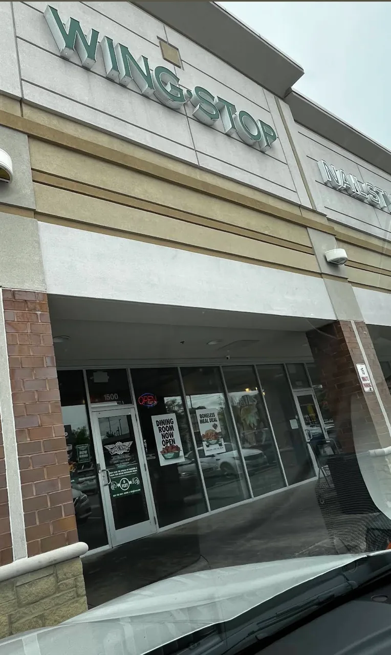 Wingstop food and storefront view at 3240 S. Cobb Dr. in Smyrna, Georgia