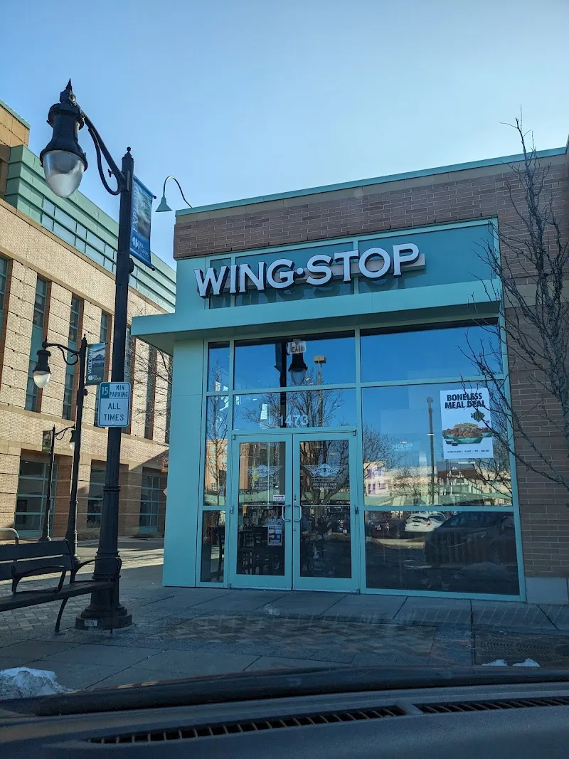 Wingstop food and storefront view at 1473 Ellinwood Dr in Des Plaines, Illinois