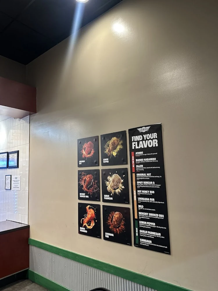 Wingstop food and storefront view at 819 W. Esplanade Ave in Kenner, Louisiana