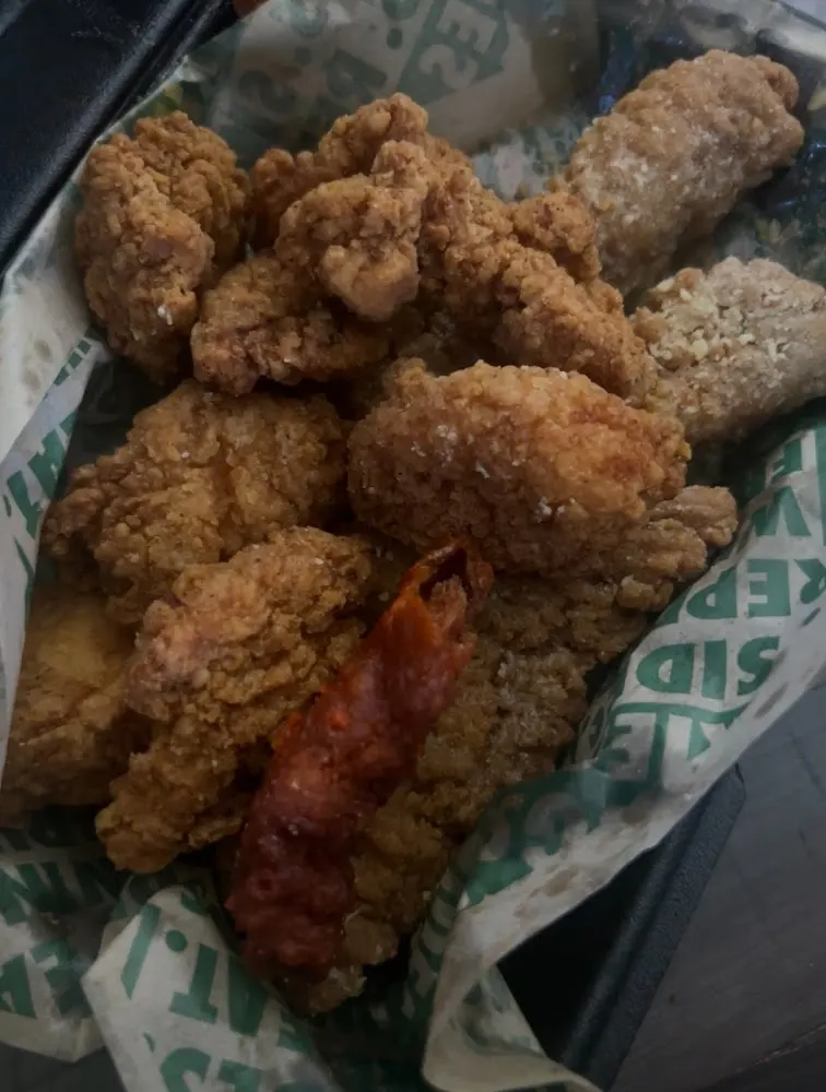 Wingstop food and storefront view at 2933 Rochester Rd in Rochester Hills, Michigan
