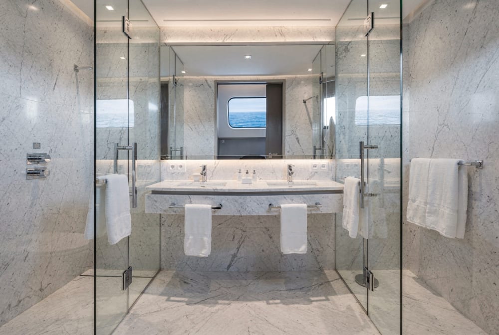 M/Y Sirocco — Ensuite.