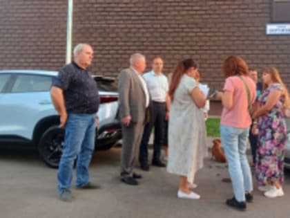 Жители Лобни передали пожелания по ремонту и благоустройству дома