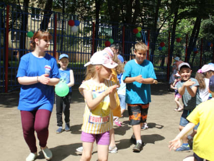 В поселке Люберец для детей организовали игры и квесты в рамках Олимпийского дня