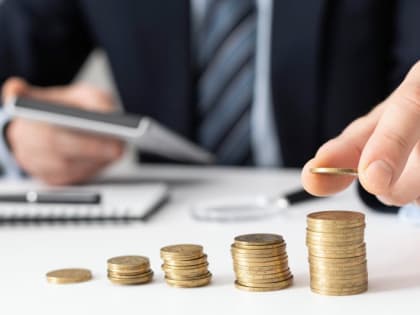 Задолженность по зарплате перед 2,5 тысячи работников погасили в Подмосковье в начале года