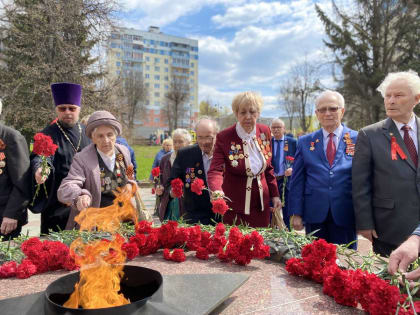 «Единая Россия» Ленинского городского округа почтила память Святого Георгия Победоносца