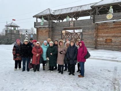 Участники "Активное долголетие" городского округа Котельники посетили с экскурсией Павловский Посад