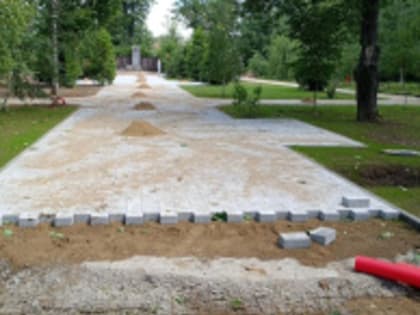 В Лобне стартовал монтаж системы освещения парка Киово