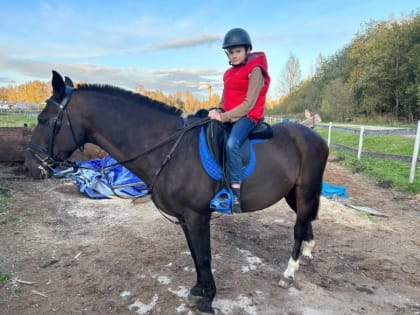 Дмитровские школьники побывали на конной экскурсии