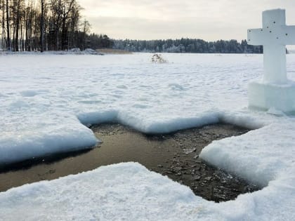 Как купаться на Крещение?