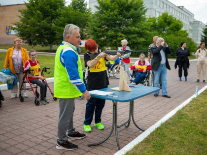 В г. Куровское прошла спартакиада среди людей с ограниченными возможностями здоровья
