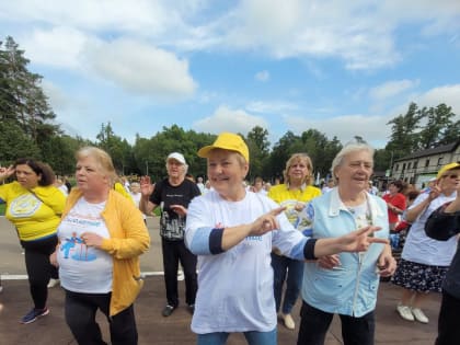 Ружане участвовали в "Зарядке долголетов"
