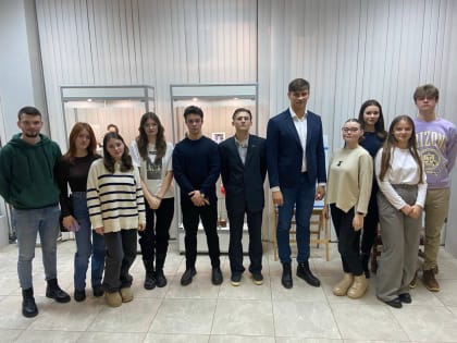 Планы на будущее, развитие муниципалитета, и то, что интересует современное поколение сегодня, эти вопросы обсудили в ходе встречи с членами Молодежного Совета при Главе городского