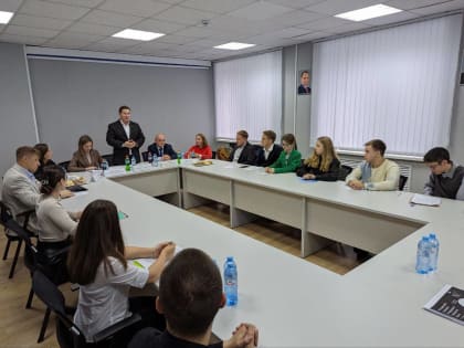 Секретарь Общественной палаты Алина Витальева приняла участие в конкурсном отборе членов Молодёжного парламента Богородского округа