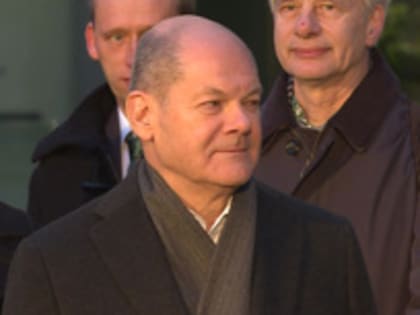 Шпицен: Шольц саботирует инициативы США по поставкам техники Украине