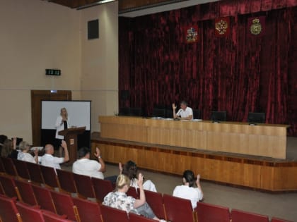 На заседании административной комиссии