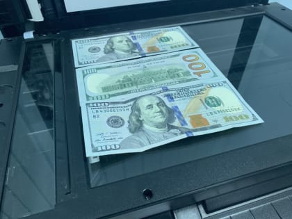 Впервые с середины августа курс доллара превысил 100 рублей
