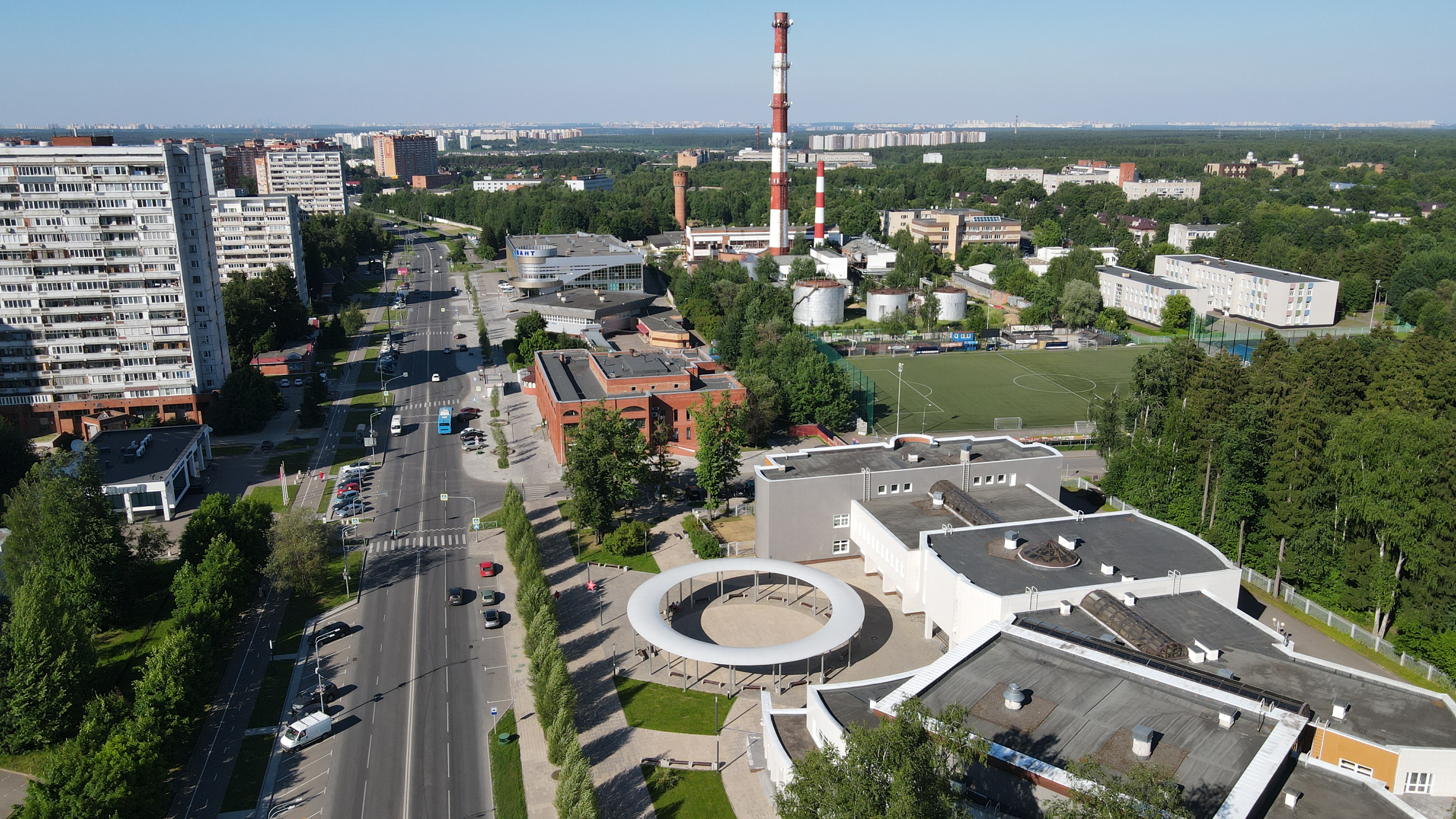 Погода в троицком москва. Троицк ТИНАО 45 лет. Заречье Троицк. Троицк Московская область Академический сквер. Москва и Москва область.