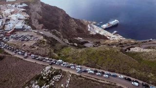 Alt-Miles de personas abandonan Santorini (Grecia) tras registrarse más de 550 terremotos en una semana