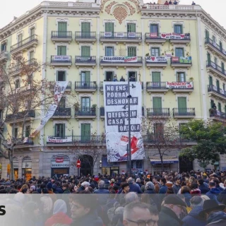 Alt-El Ayuntamiento de Barcelona anuncia la compra de Casa Orsola, símbolo de la crisis de la vivienda