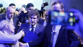 Alt-El FBI se une a la investigación contra Milei por la estafa de criptomonedas mientras la Justicia argentina investiga el caso