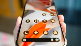Alt-Su teléfono Android ejecutará Debian Linux pronto (como algunos Pixeles ya pueden) [ENG]
