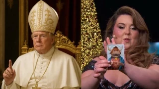 Alt-"Sobre esto Vox y Abogados Cristianos no dirán ni media": las reacciones a la imagen que publica la Casa Blanca de Trump vestido como el papa